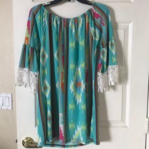 L-XL Win Win half sleeve lace tunic